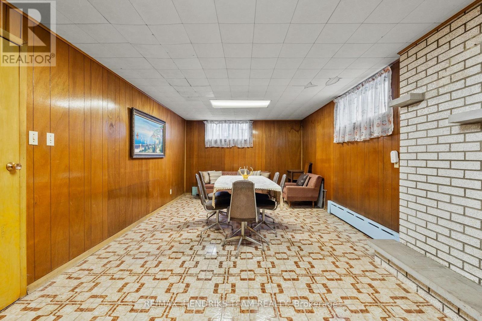 247 GRANTHAM AVENUE - 25