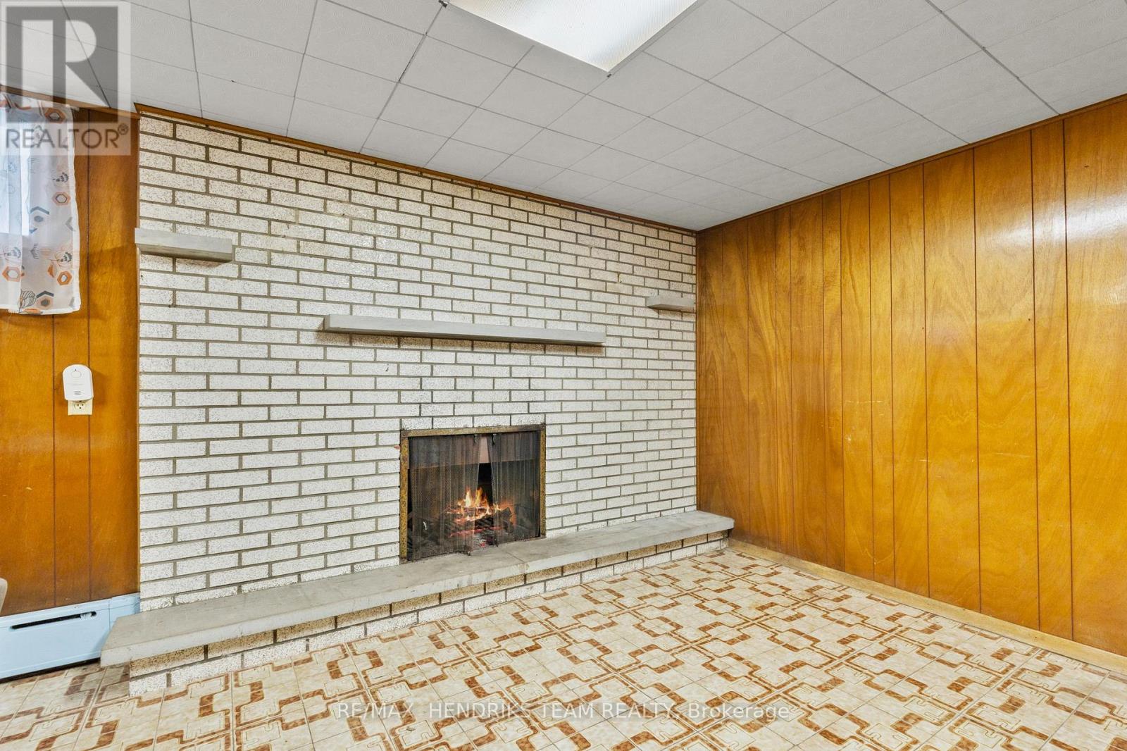 247 GRANTHAM AVENUE - 27