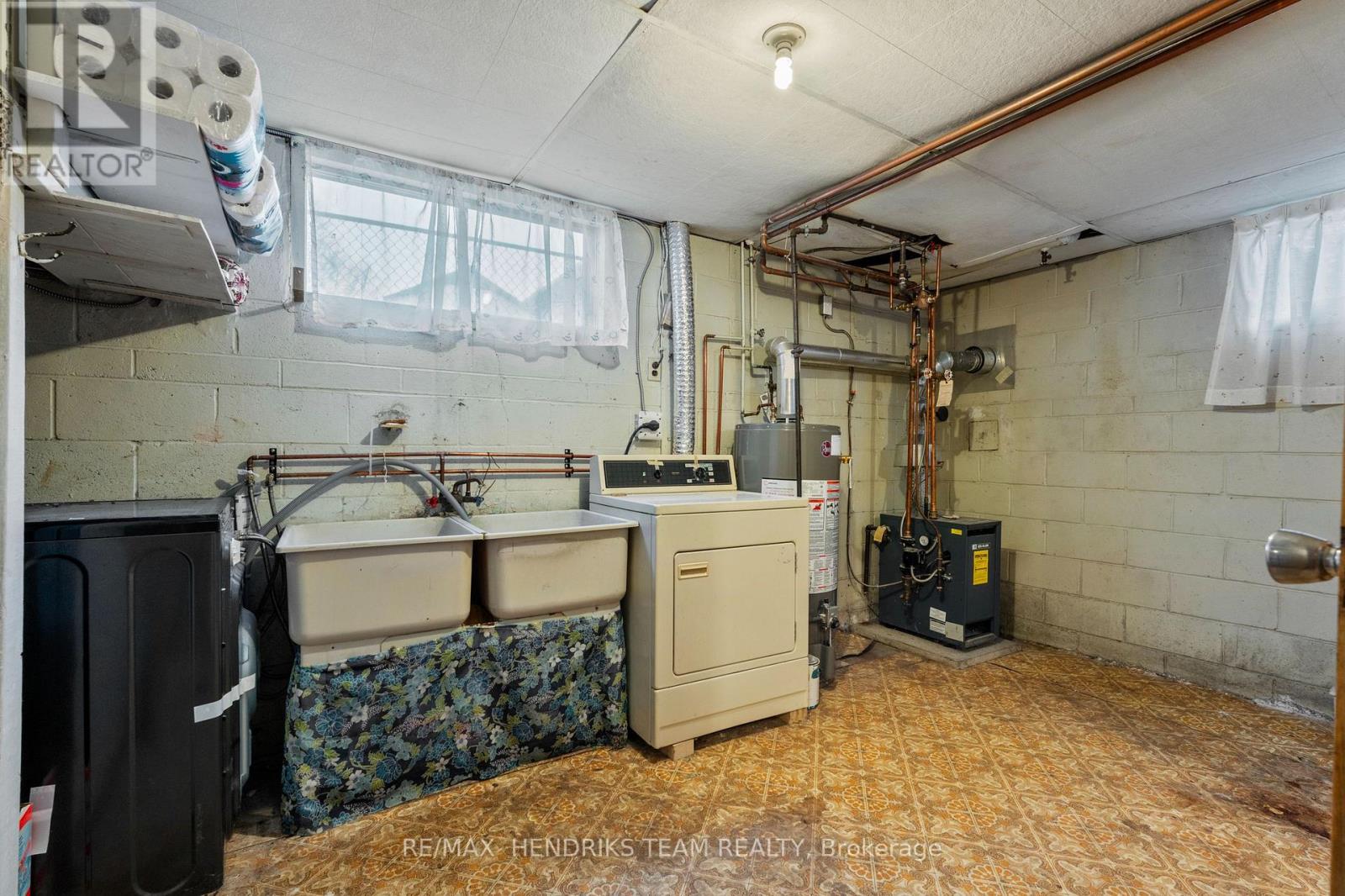 247 GRANTHAM AVENUE - 31