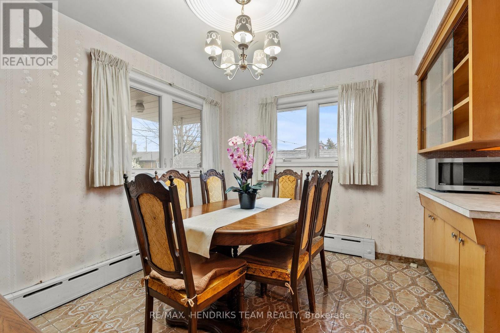 247 GRANTHAM AVENUE - 9
