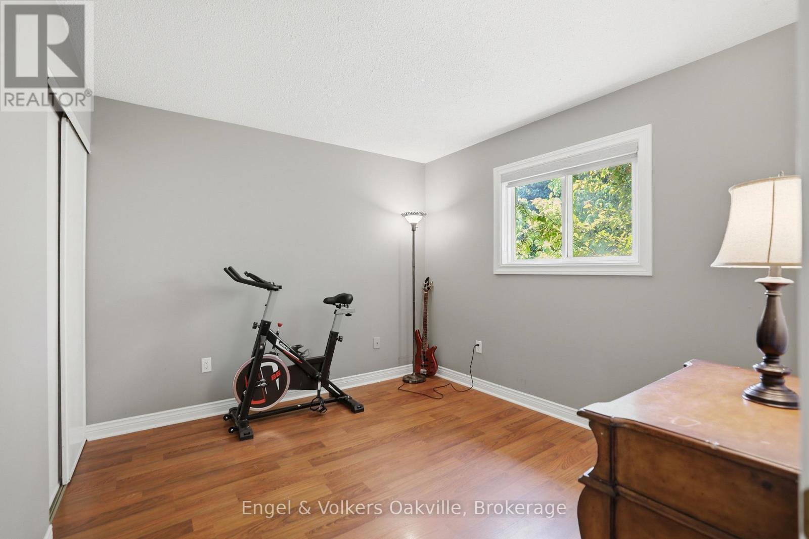 1245 CREEKSIDE DRIVE - 26
