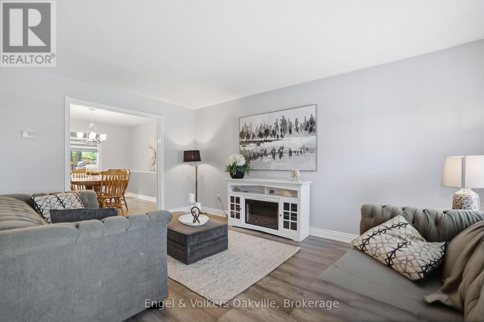 1245 CREEKSIDE DRIVE - 3