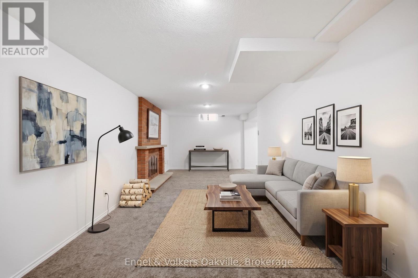1245 CREEKSIDE DRIVE - 35