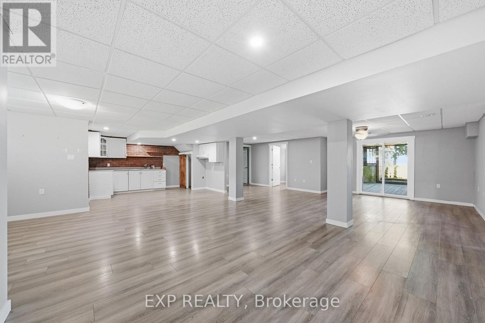 516 ALLISON ROAD - 21