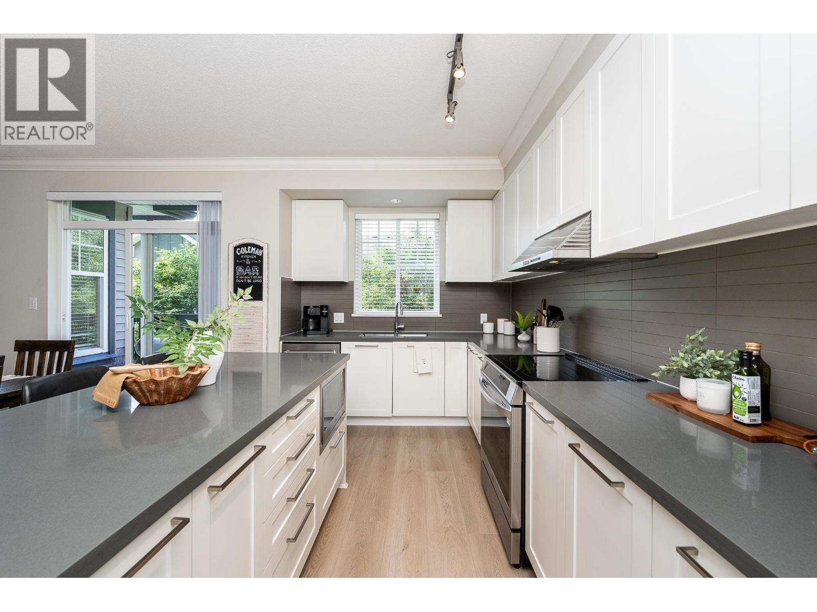 25 3461 PRINCETON AVENUE, Coquitlam