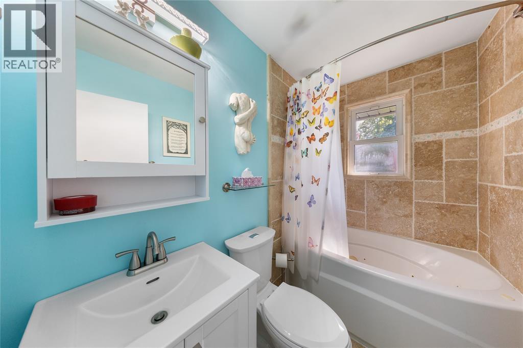 1272 CORAL WAY - 17