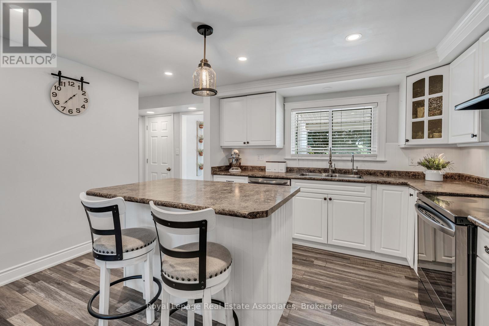 117 HELENA STREET - 16