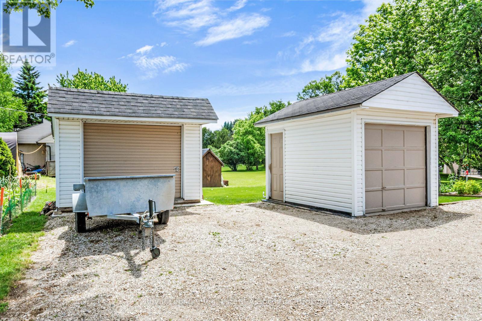 117 HELENA STREET - 36