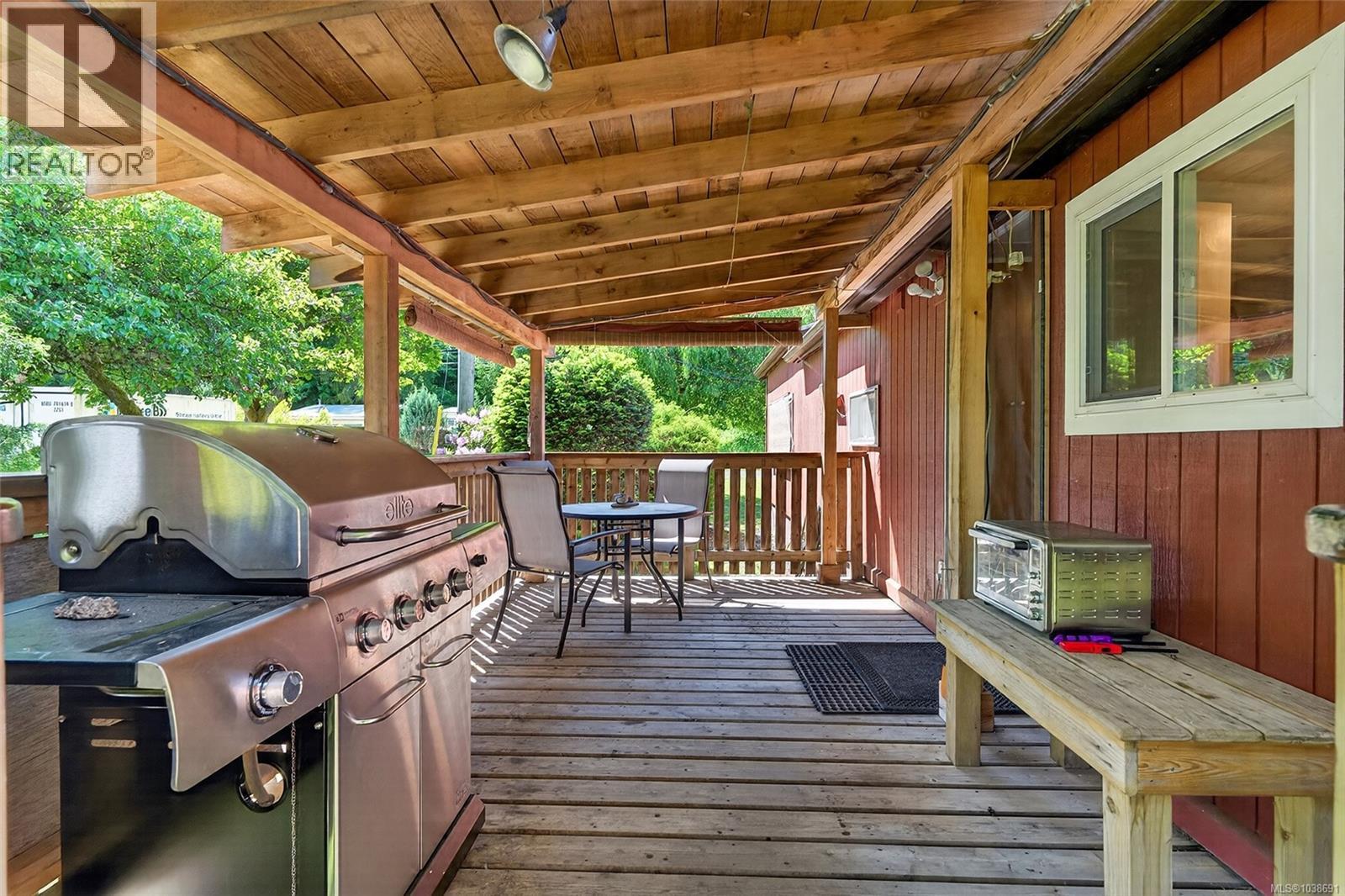 695 Barclay Cres N - 22