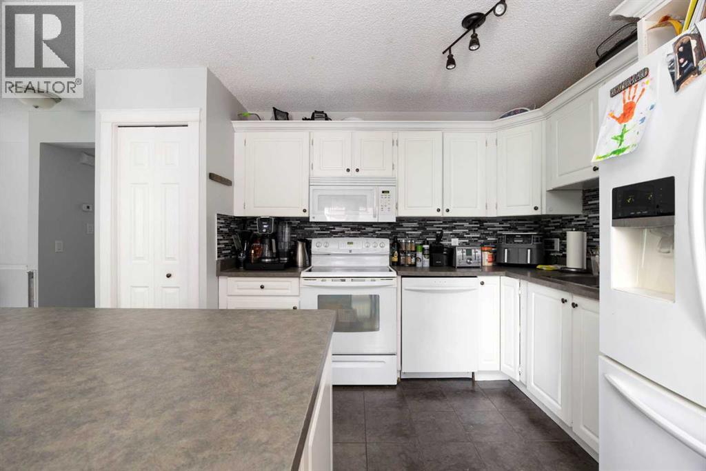 110 Bird Crescent - 14