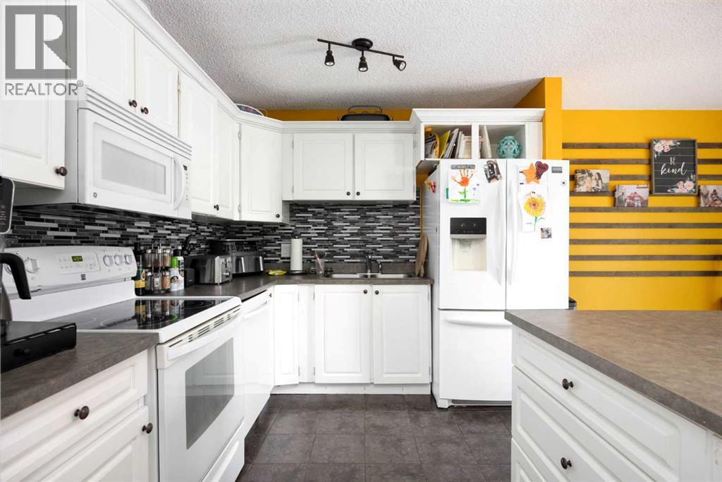 110 Bird Crescent - 12