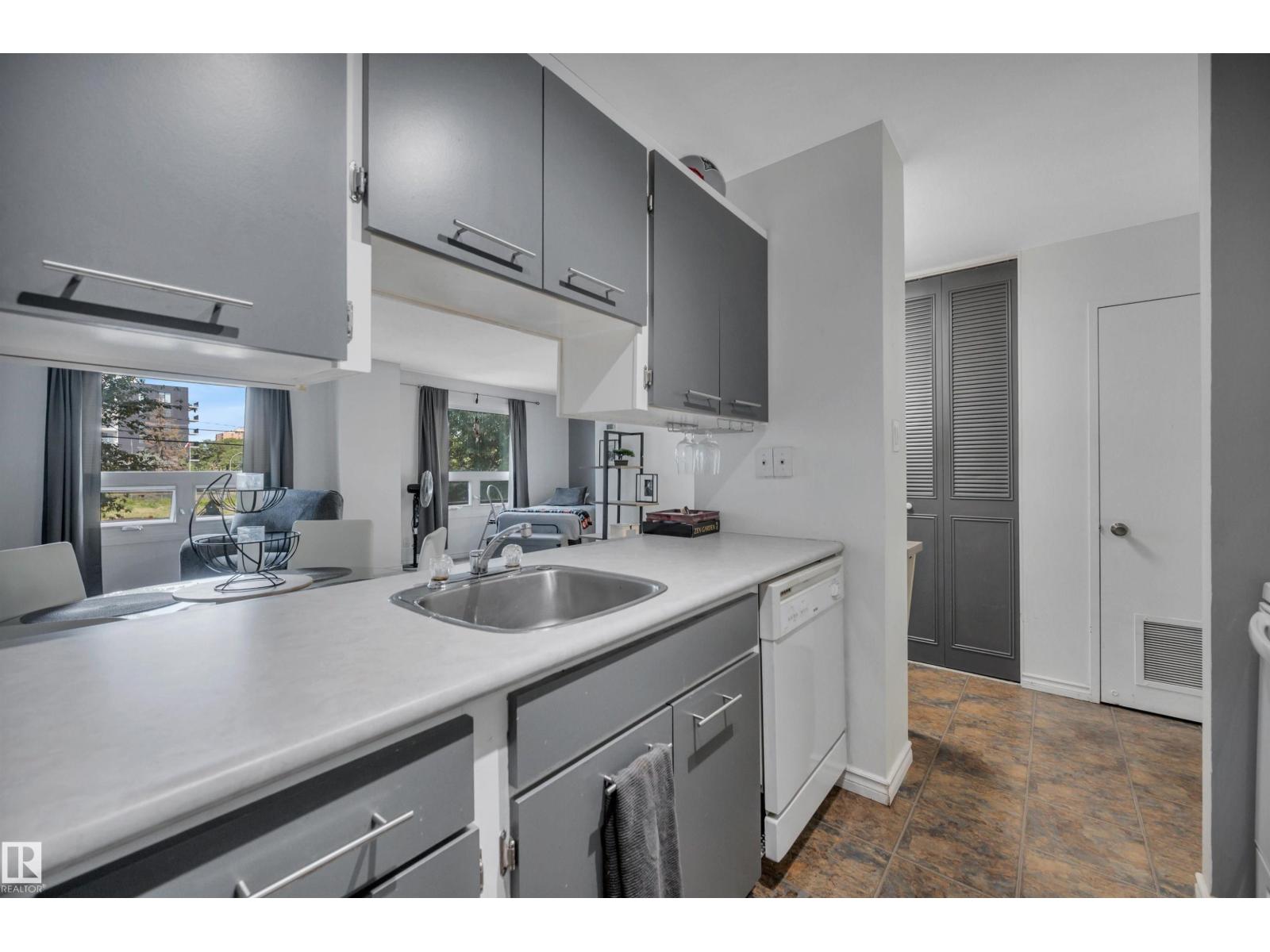 #204 12303 JASPER AV NW - 12