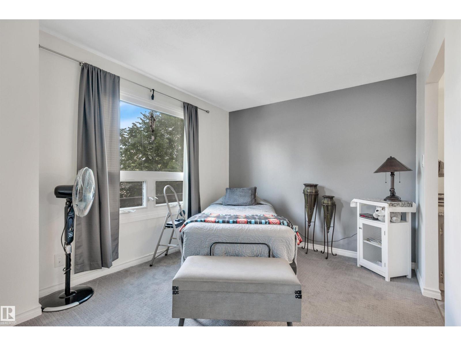 #204 12303 JASPER AV NW - 18