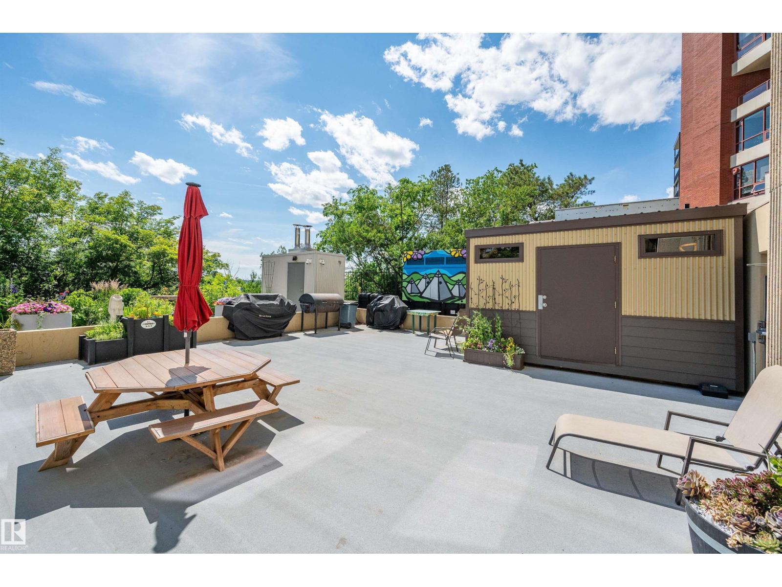 #204 12303 JASPER AV NW - 31