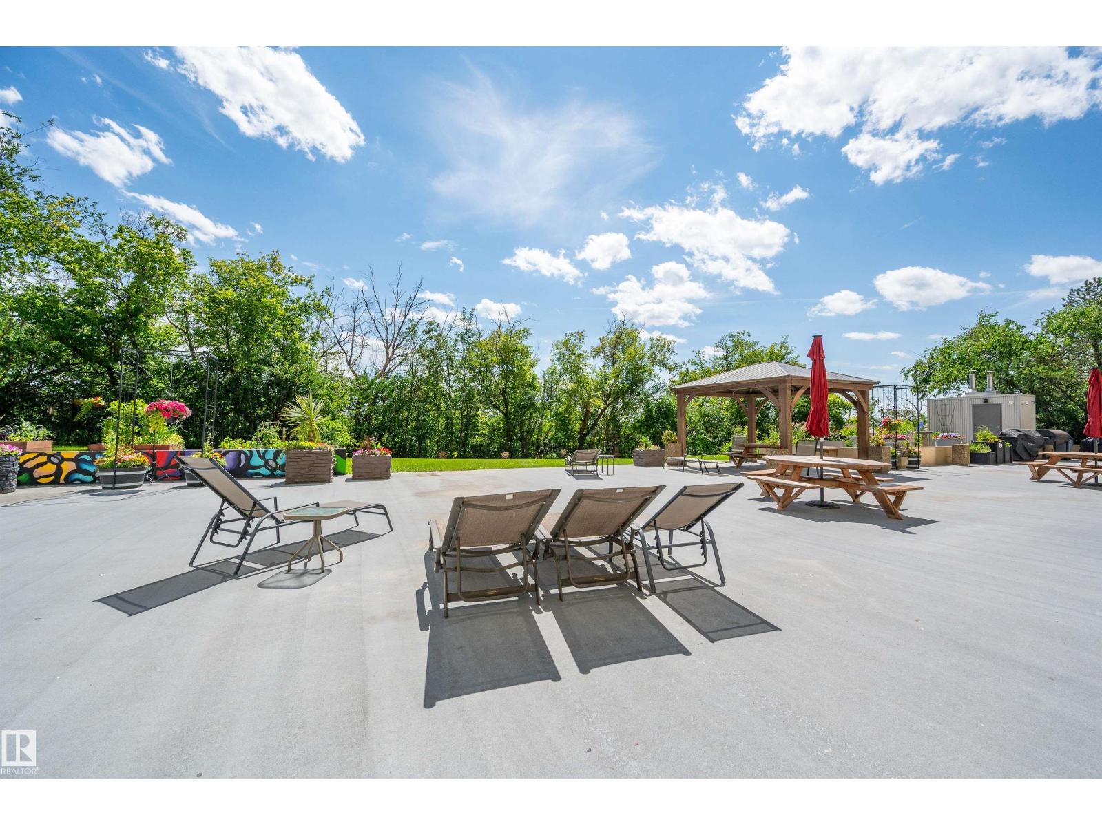 #204 12303 JASPER AV NW - 35