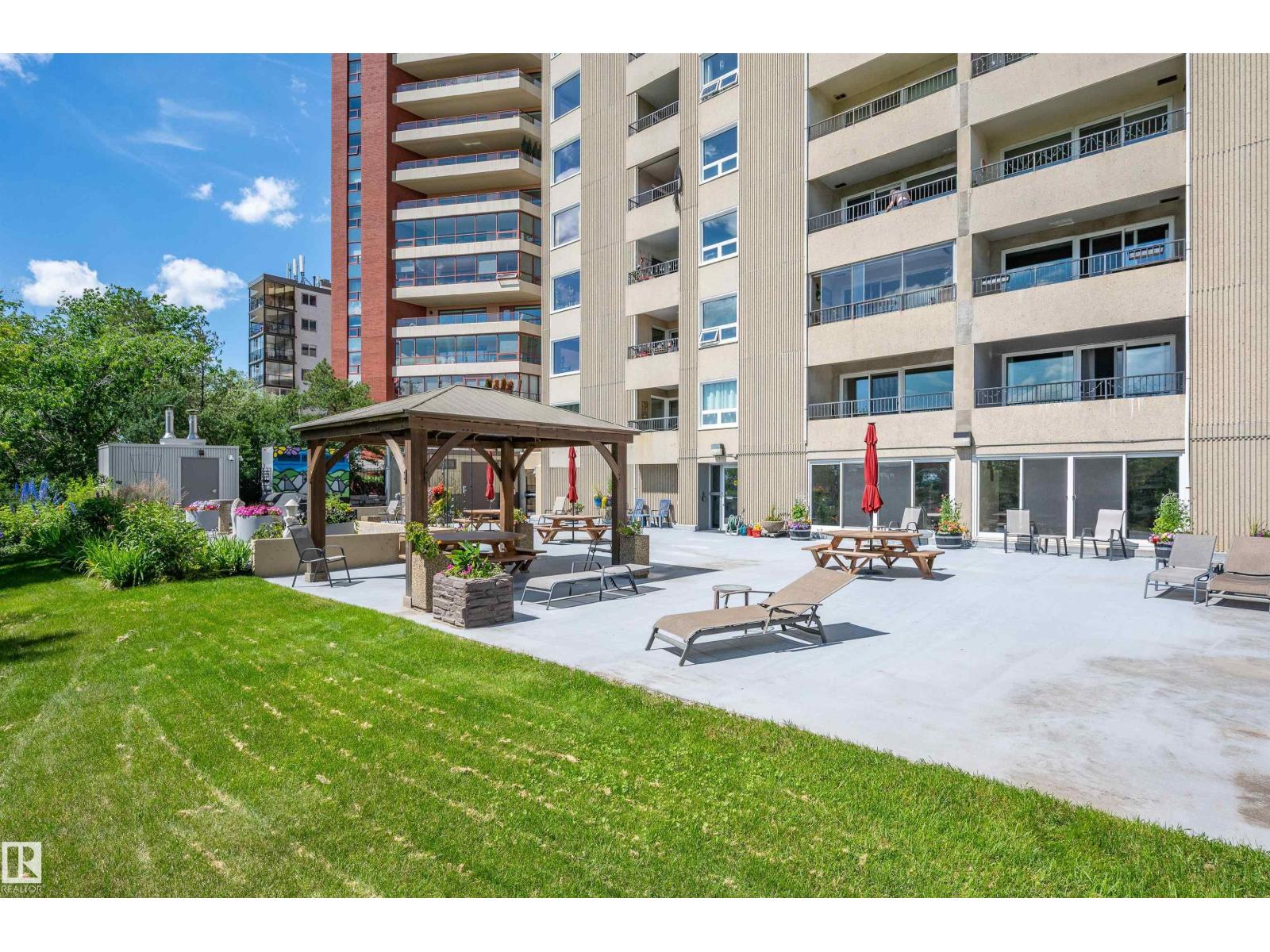 #204 12303 JASPER AV NW - 36