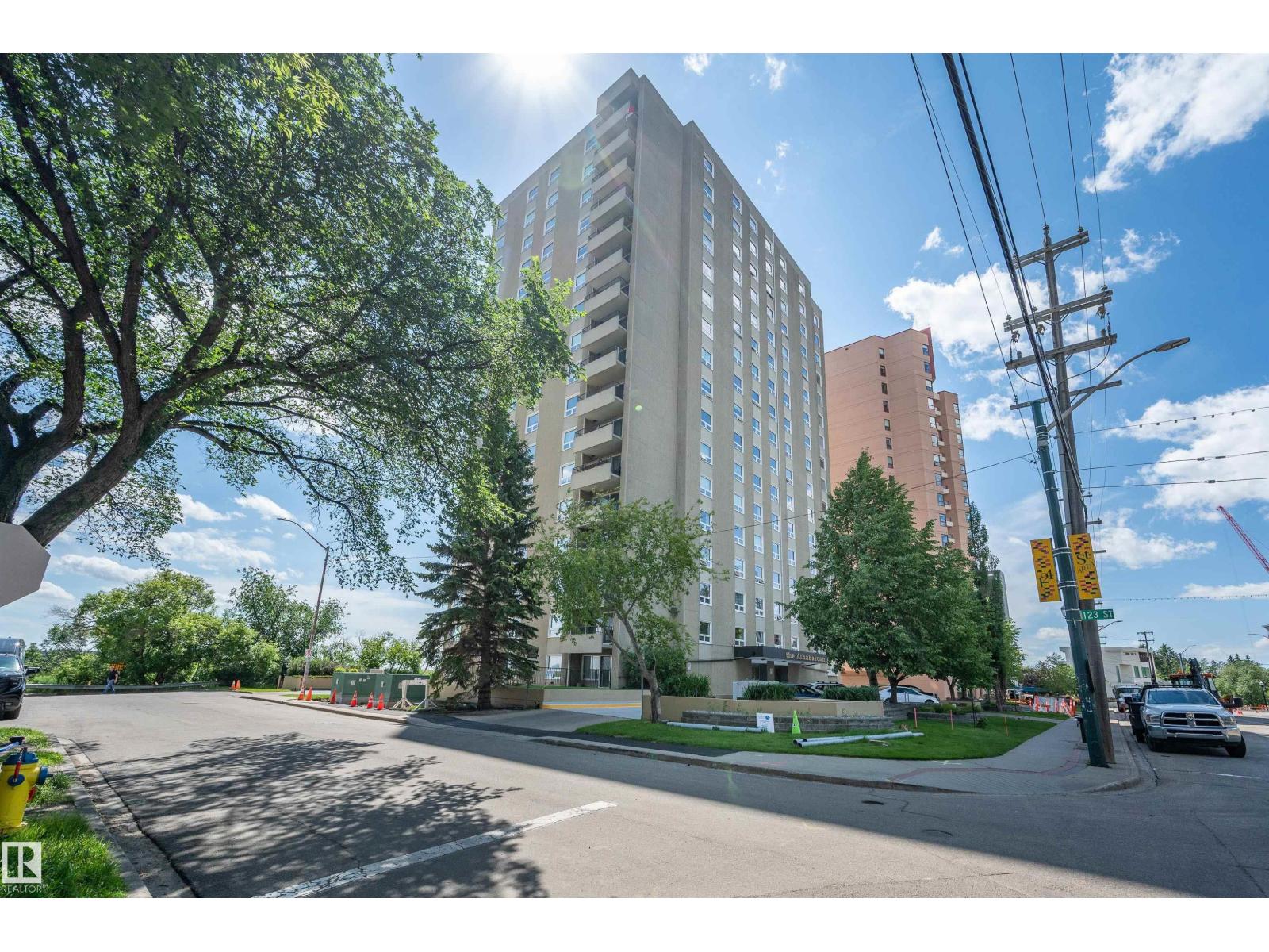 #204 12303 JASPER AV NW - 39