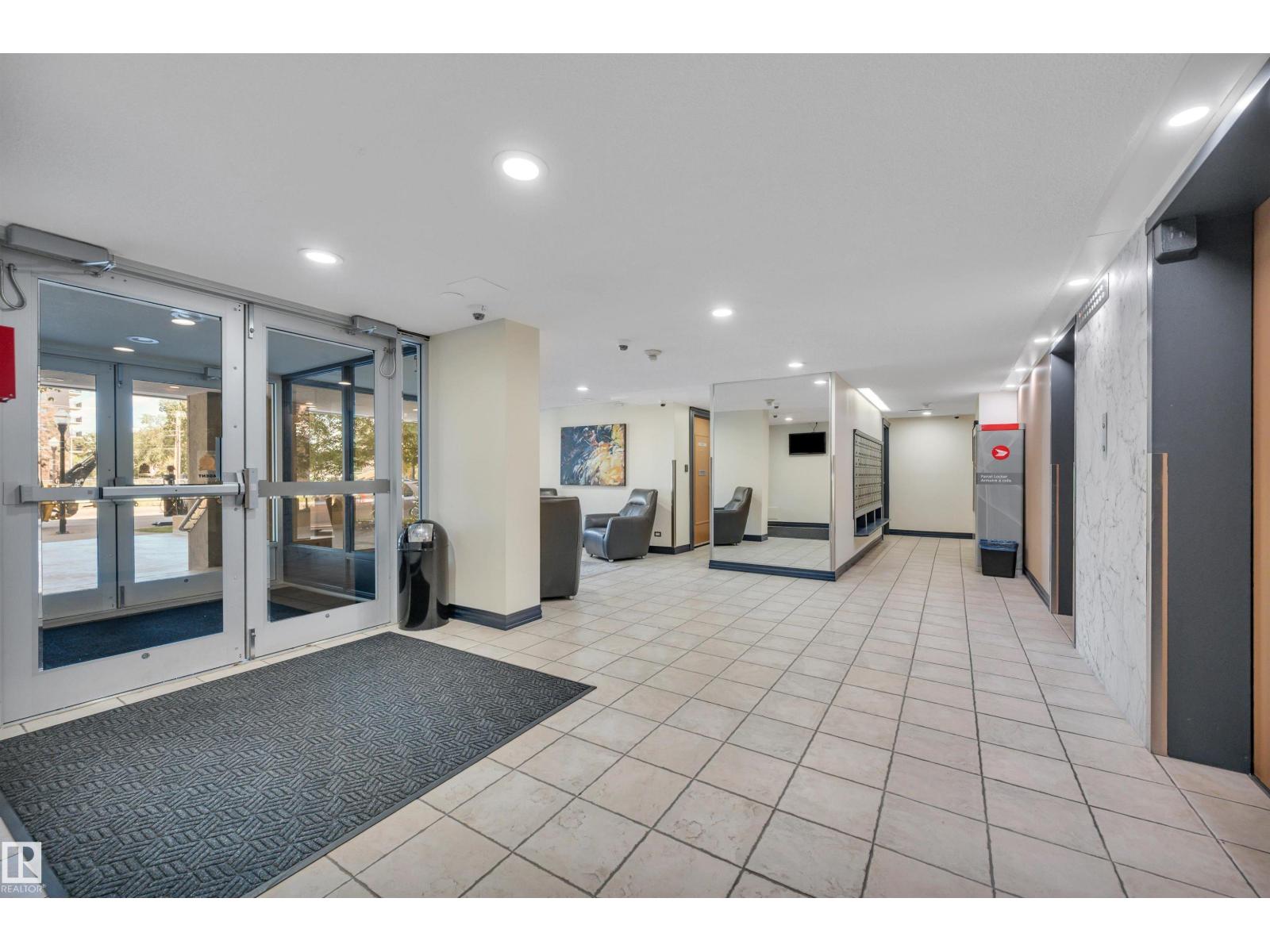#204 12303 JASPER AV NW - 4