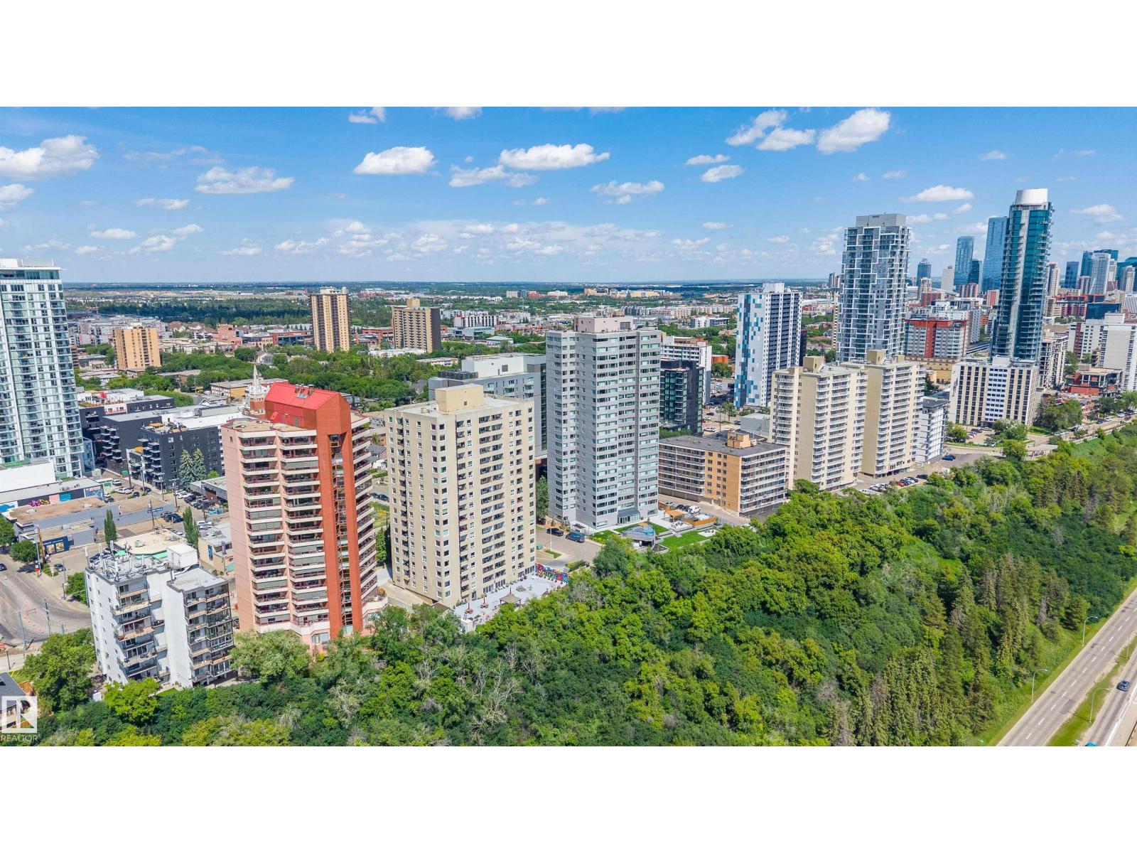 #204 12303 JASPER AV NW - 44