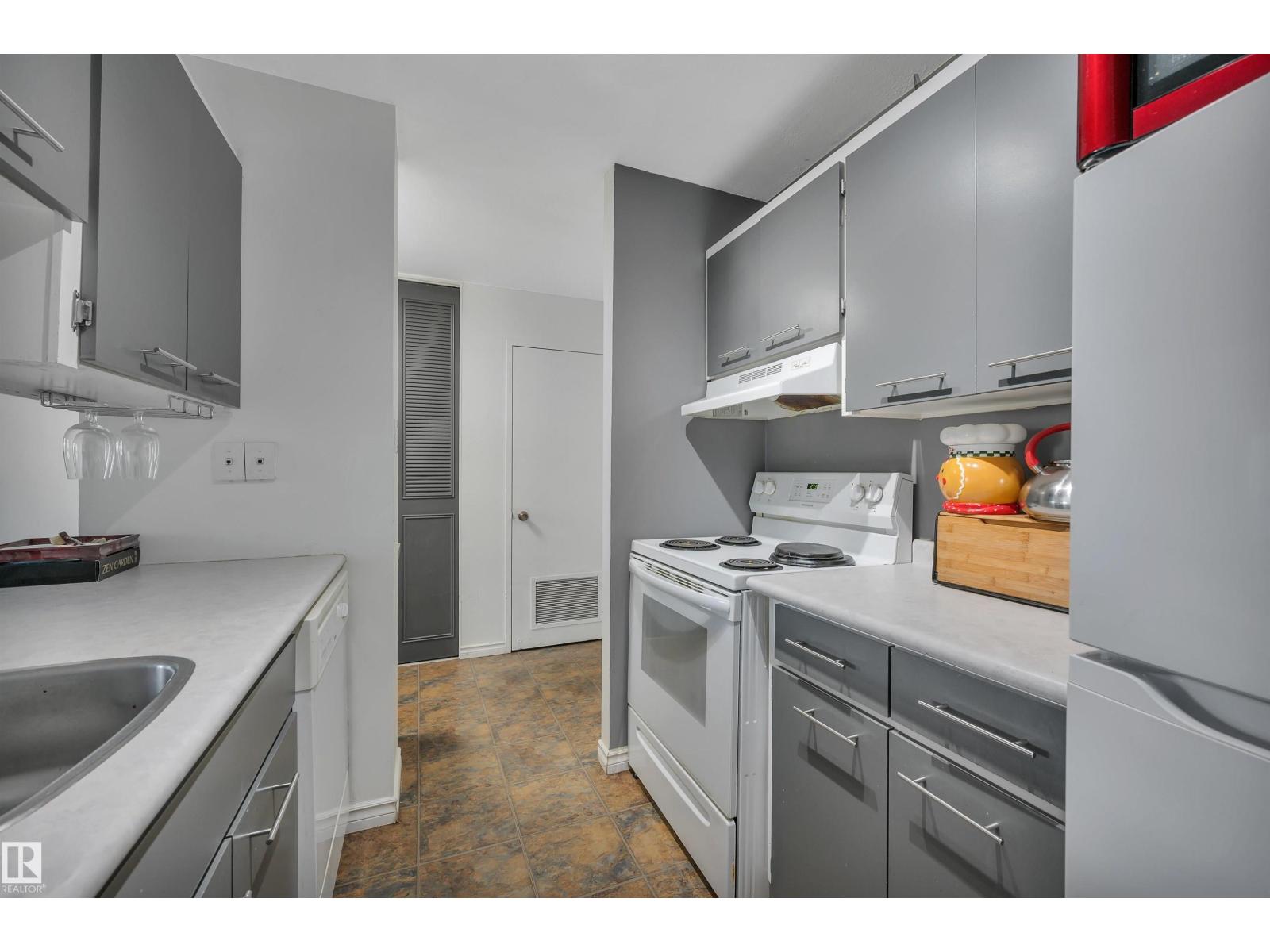 #204 12303 JASPER AV NW - 8