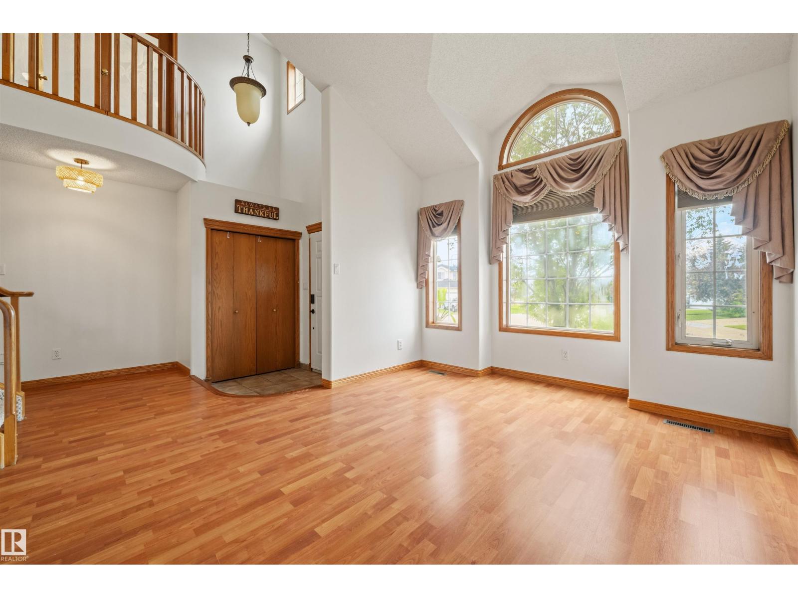 17219 113 ST NW - photo 3