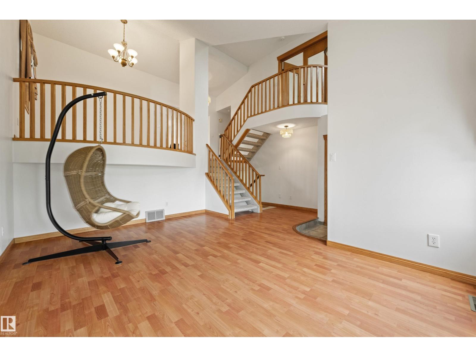 17219 113 ST NW - photo 5