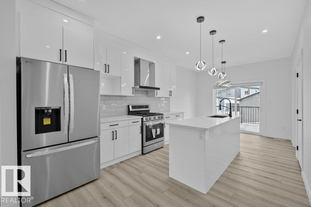 9733 153 ST NW - 7