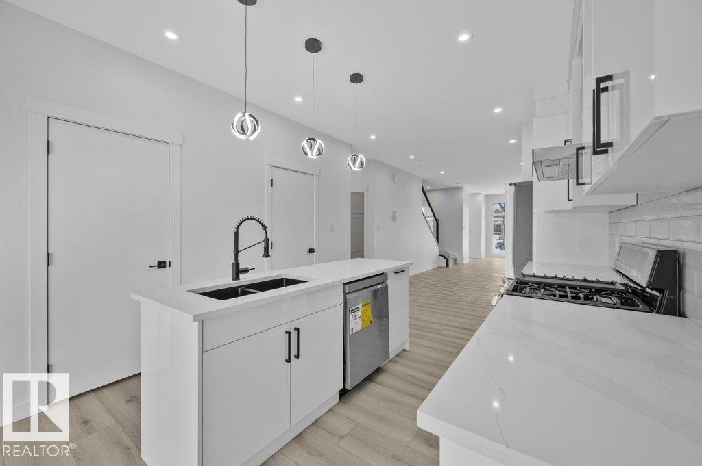 9733 153 ST NW - 9