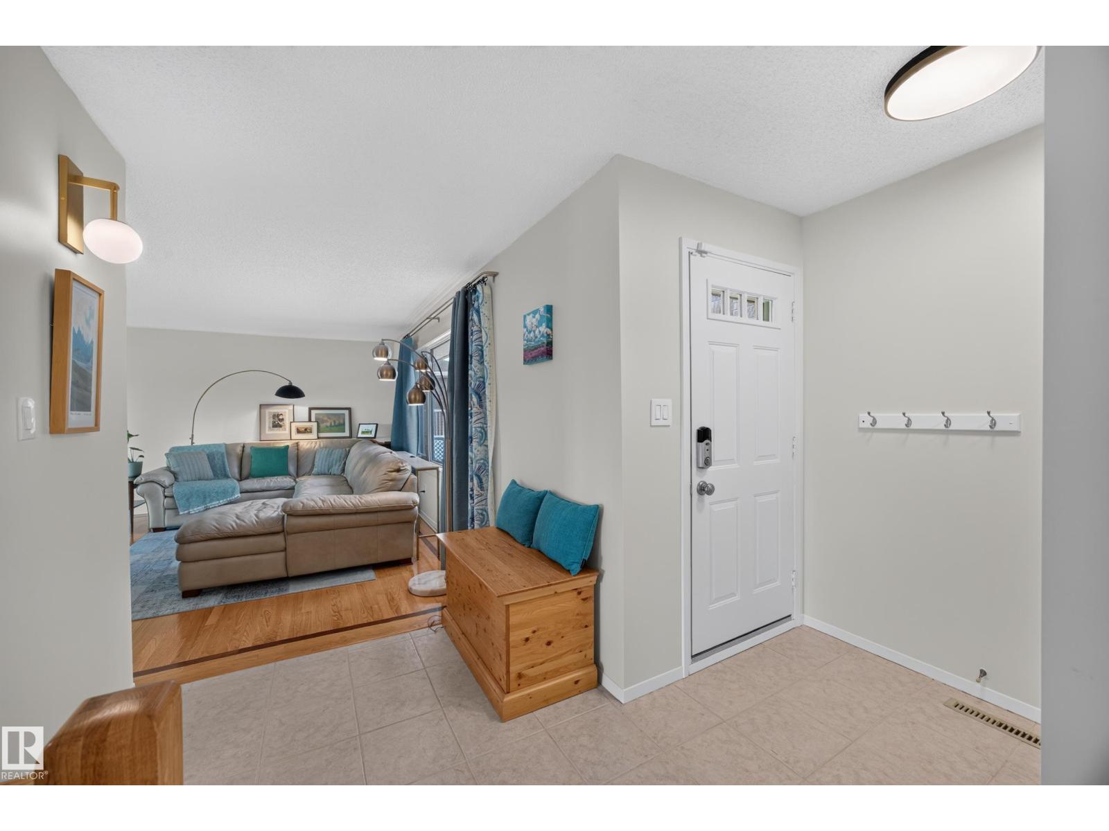 3411 103 AV NW — photo 22