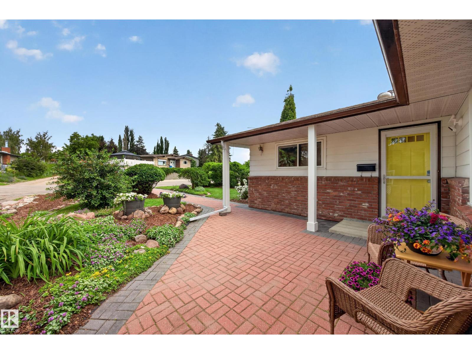 3411 103 AV NW — photo 48