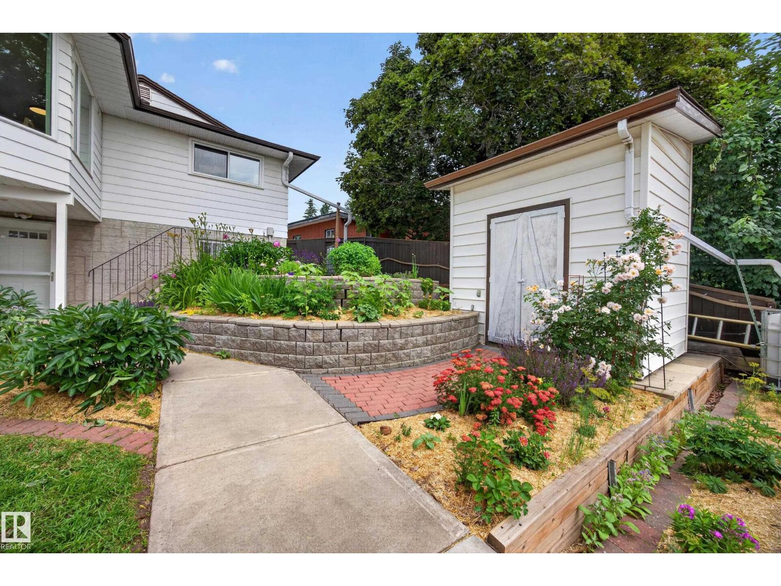 3411 103 AV NW — photo 39