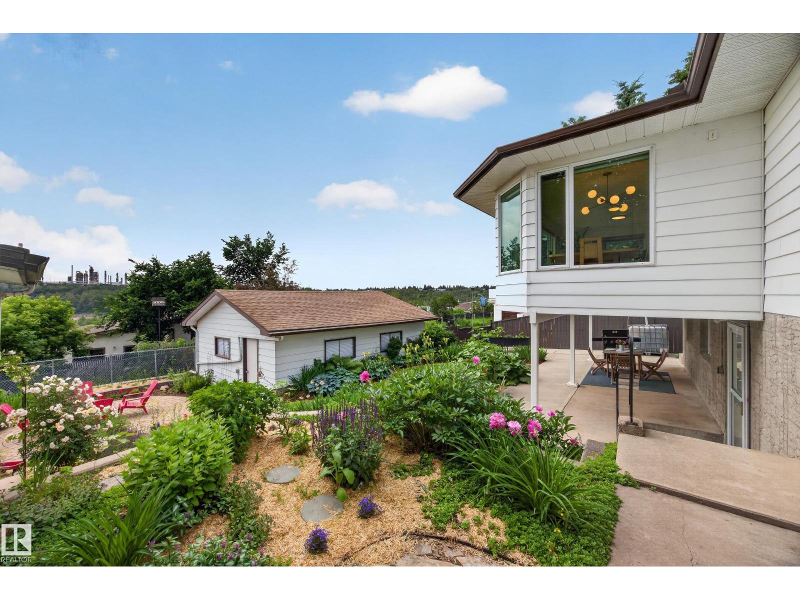 3411 103 AV NW — photo 41