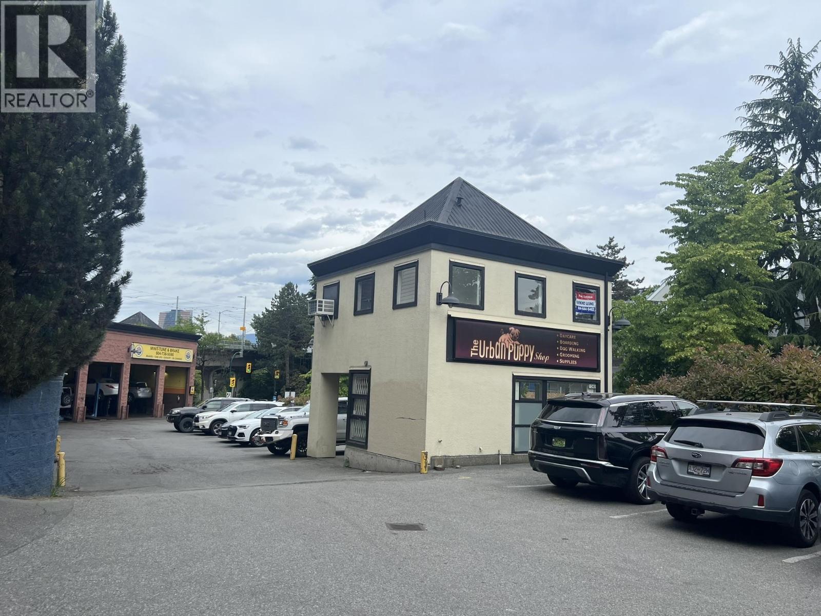 1340 W 4TH AVENUE, Vancouver — photo 2