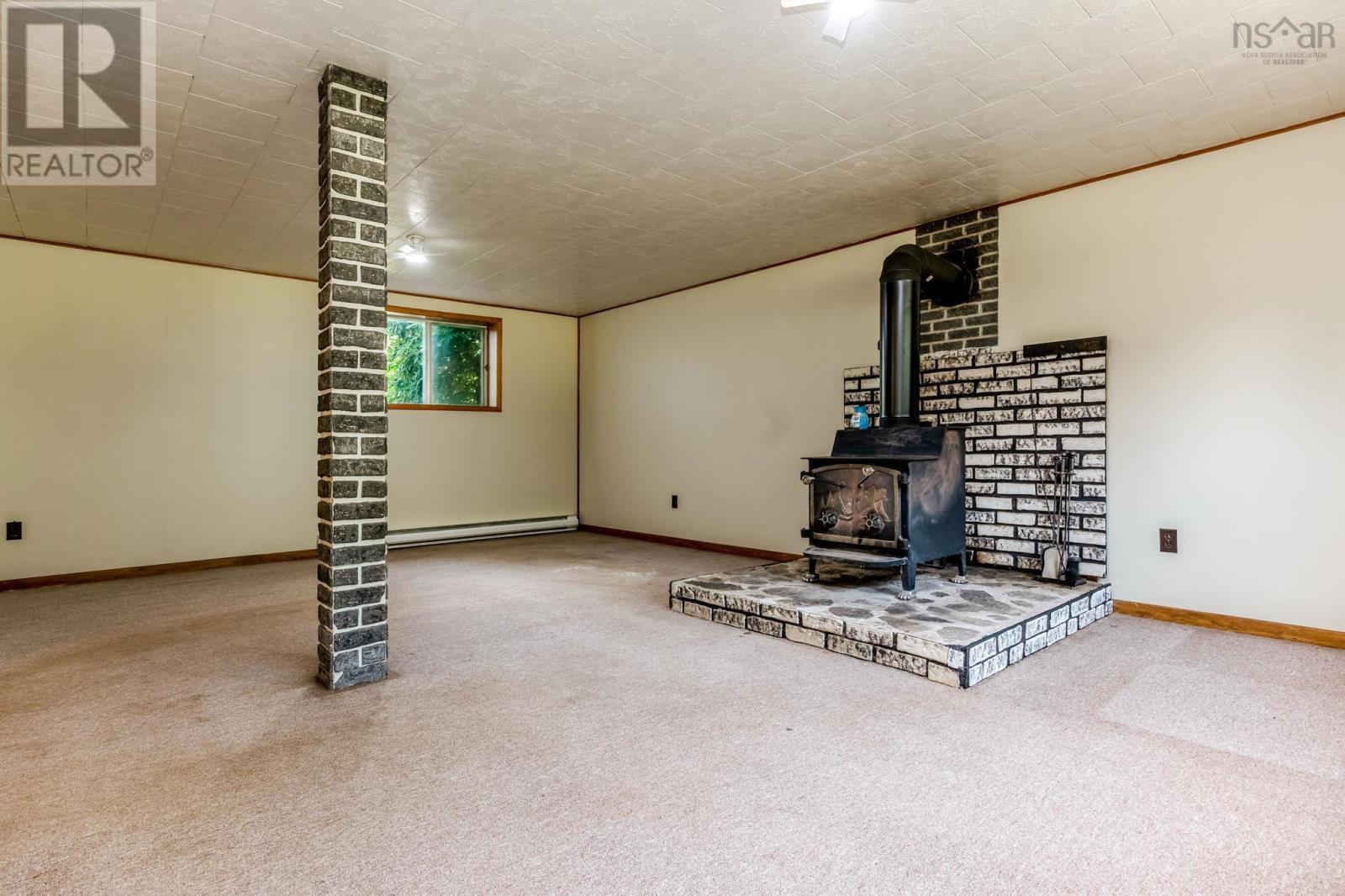 Property 20 of 43 of 175 Centennial Drive