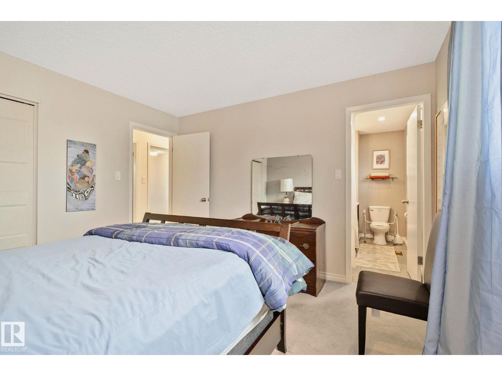 10715 33 AV NW - 12