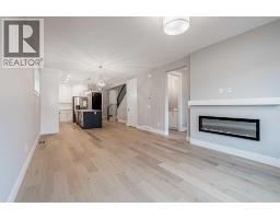 2pc Bathroom - 925 Reynolds Lane Sw, Airdrie, AB T4B5L7 Photo 12