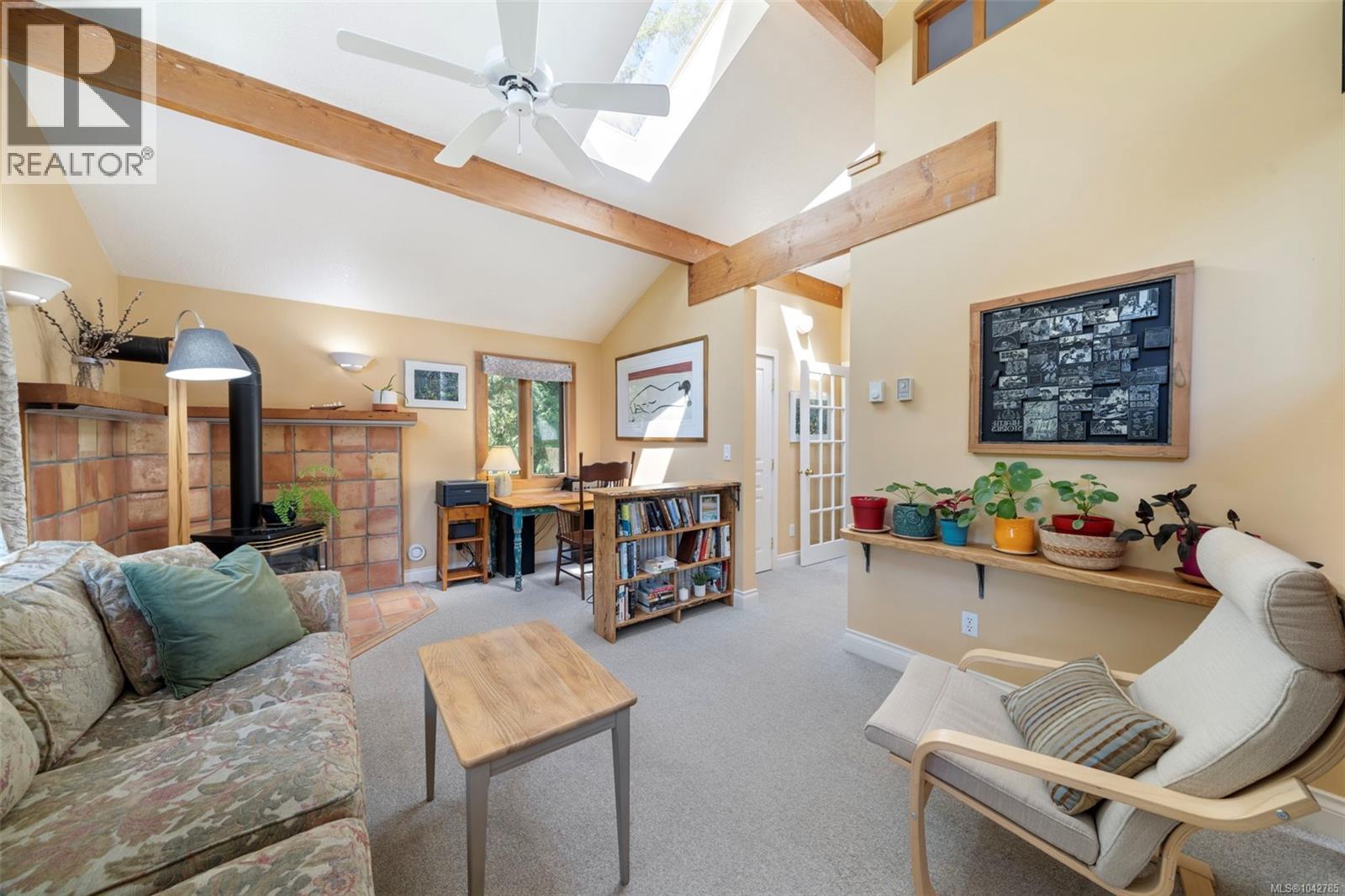 5932 West Saanich Rd - 12