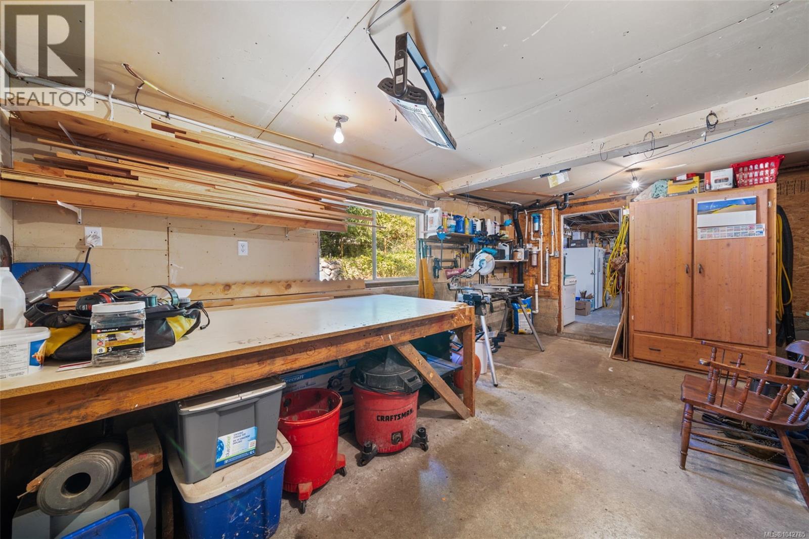 5932 West Saanich Rd - 36