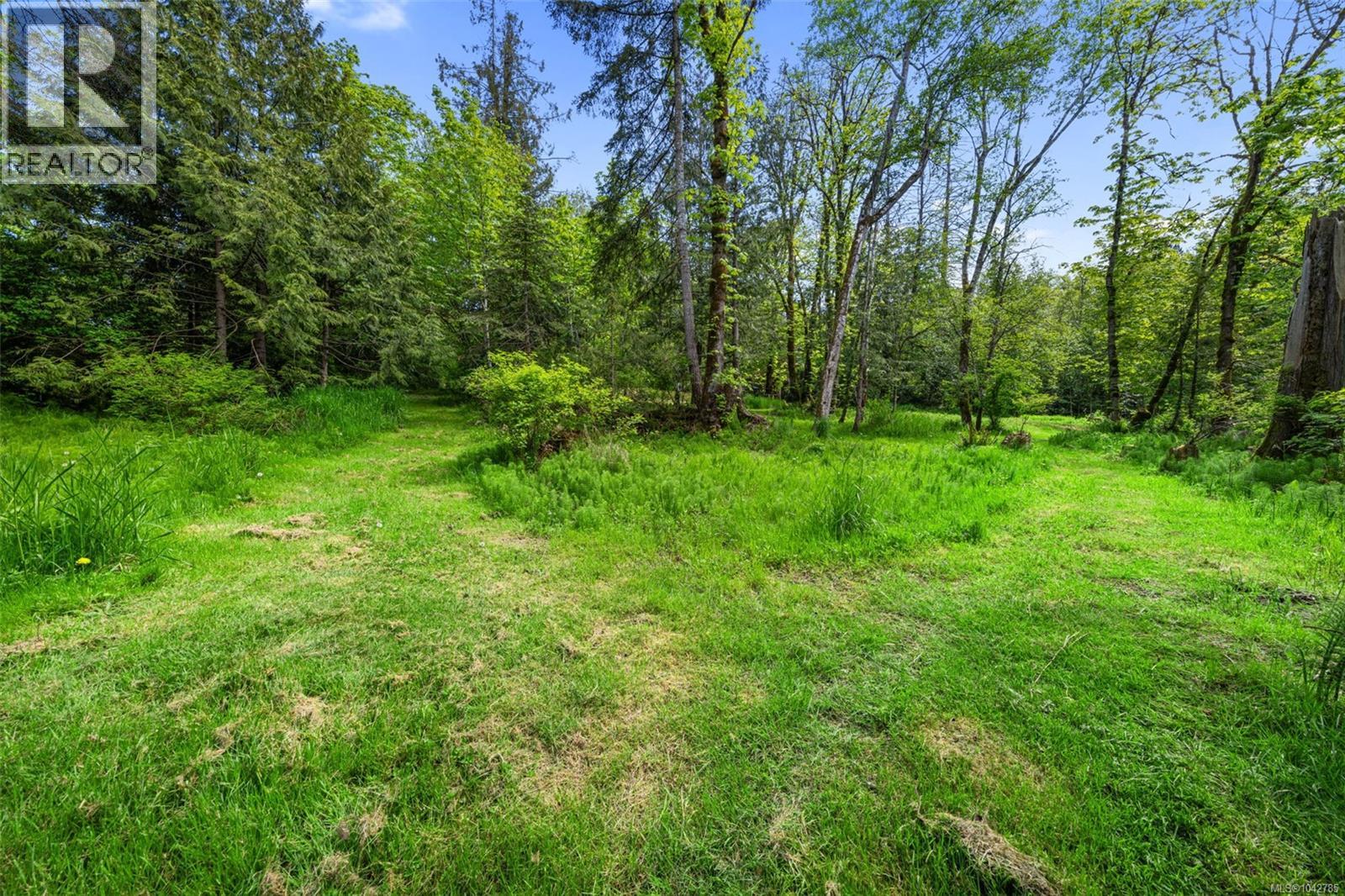 5932 West Saanich Rd - 58
