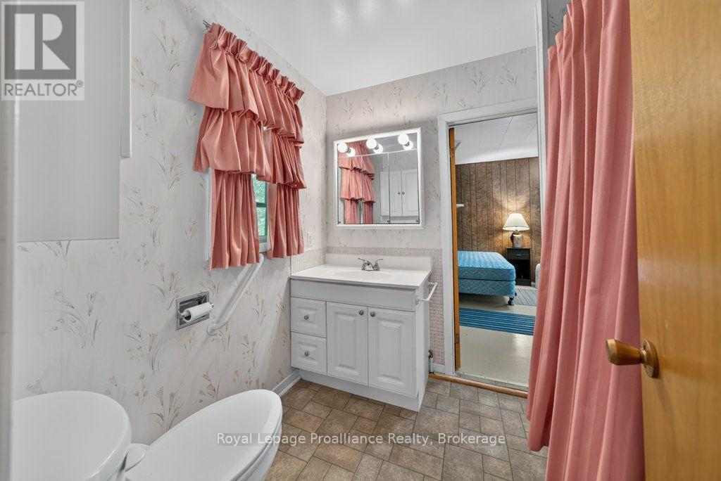 1185 HUGHES LANDING ROAD - 24