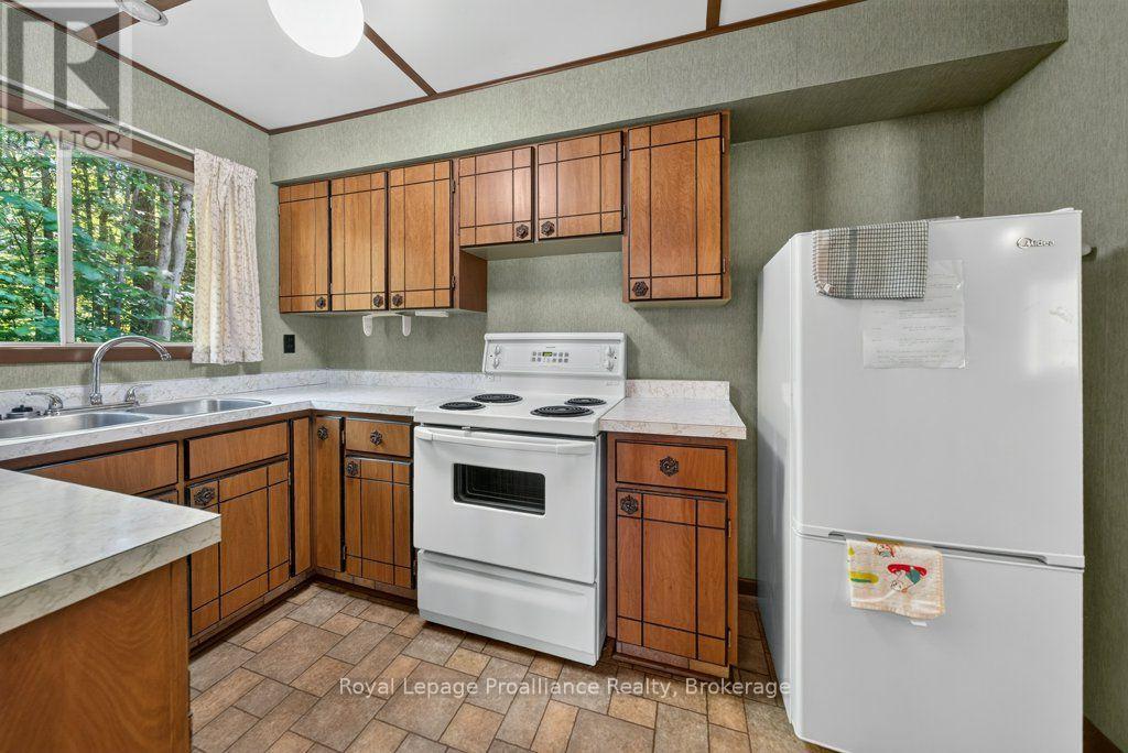 1185 HUGHES LANDING ROAD - 19