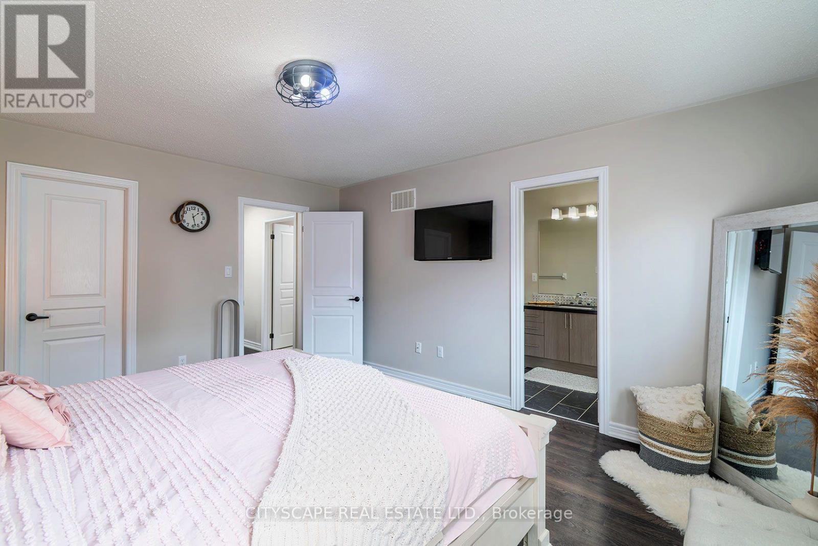 5608 ETHAN DRIVE - 21