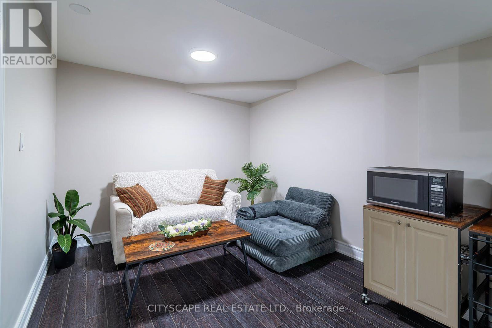 5608 ETHAN DRIVE - 32