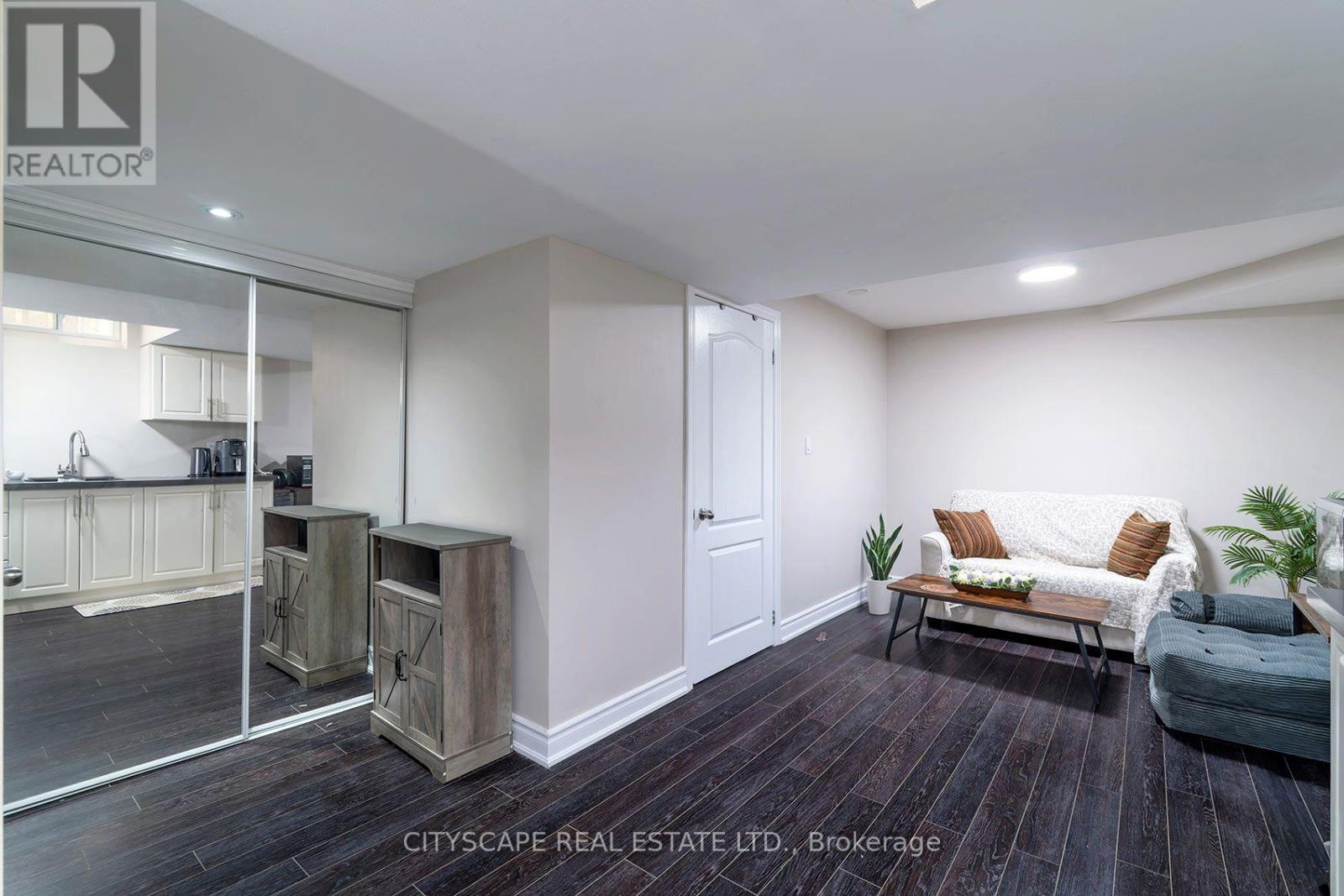 5608 ETHAN DRIVE - 35
