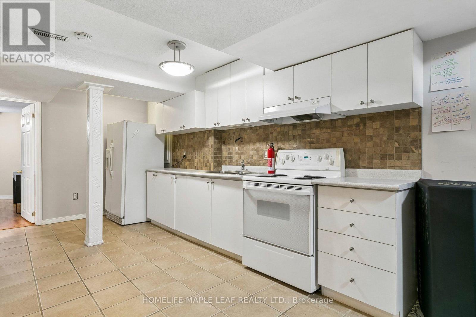 3948 DEEPWOOD HEIGHTS - 18