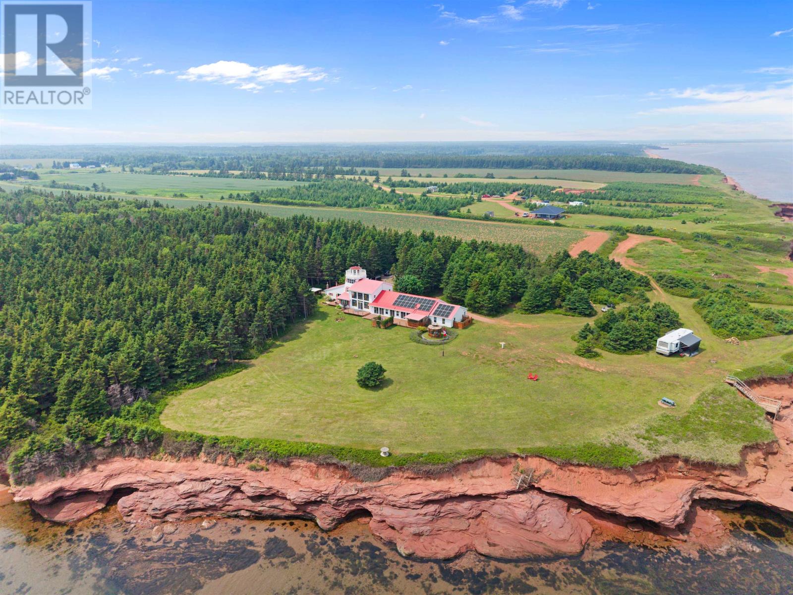 122 Travalot Drive - 1