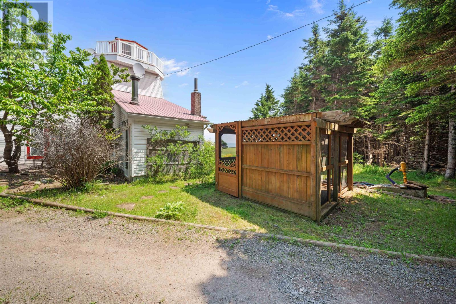 122 Travalot Drive - 5