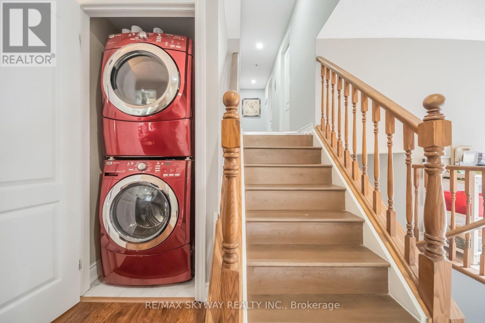 42 NEWBURY DRIVE - 18