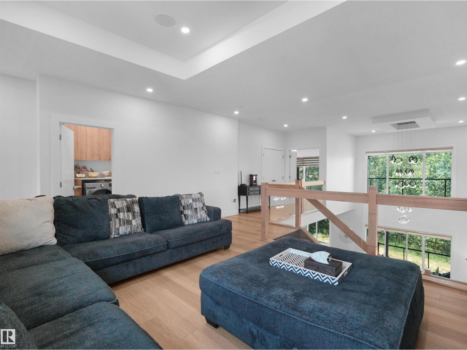320 38 ST SW - 25