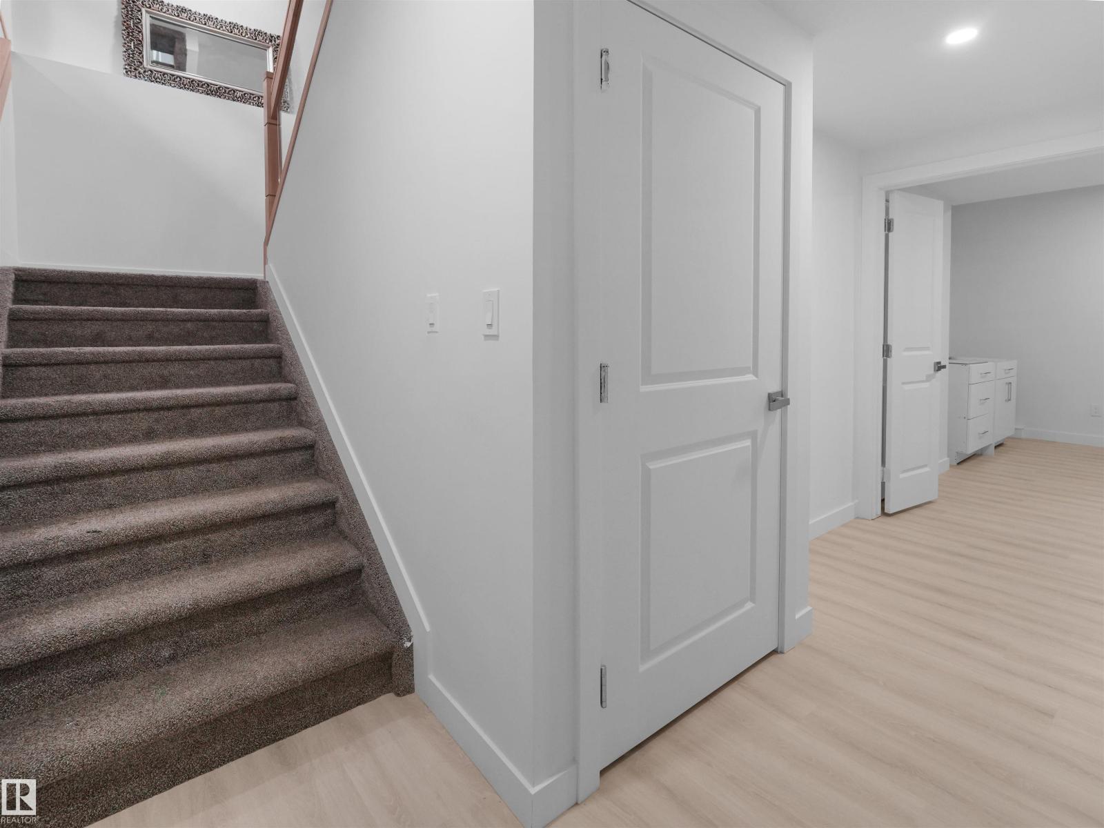 320 38 ST SW - 31
